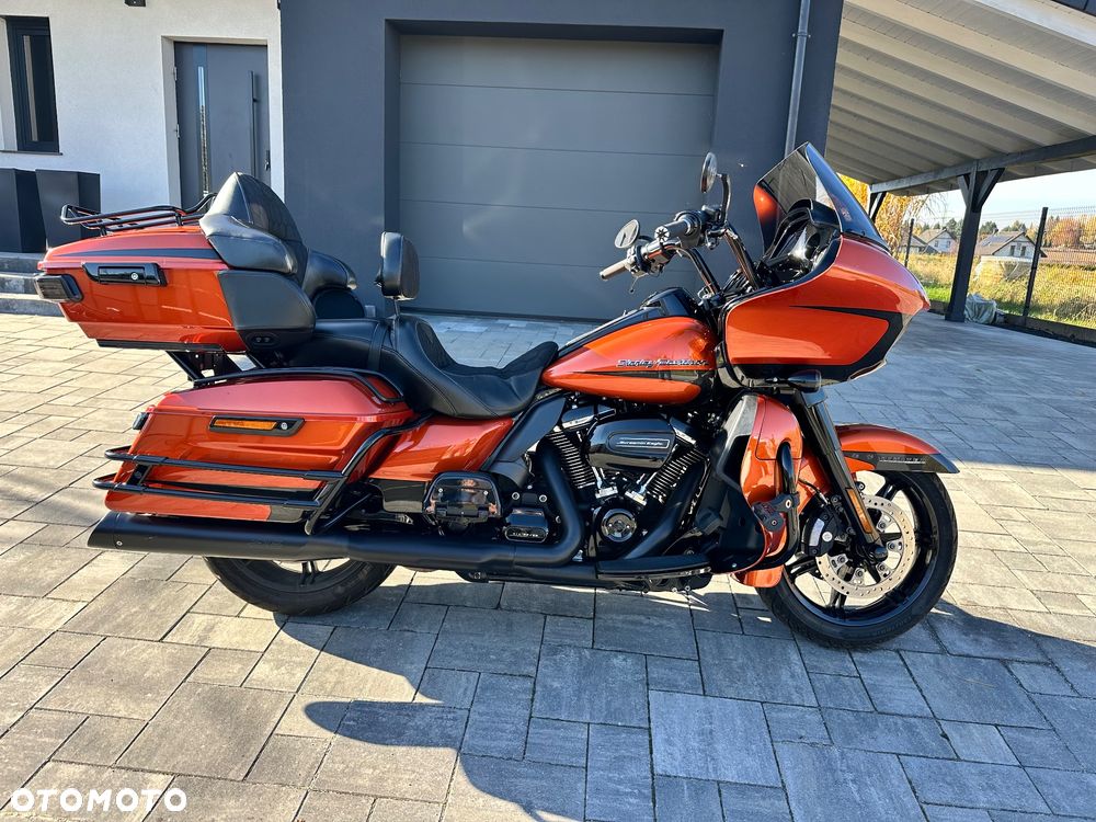Harley-Davidson Touring Road Glide - 11