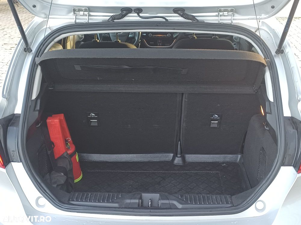 Ford Fiesta 1.0 EcoBoost Hybrid S&S COOL&CONNECT - 6
