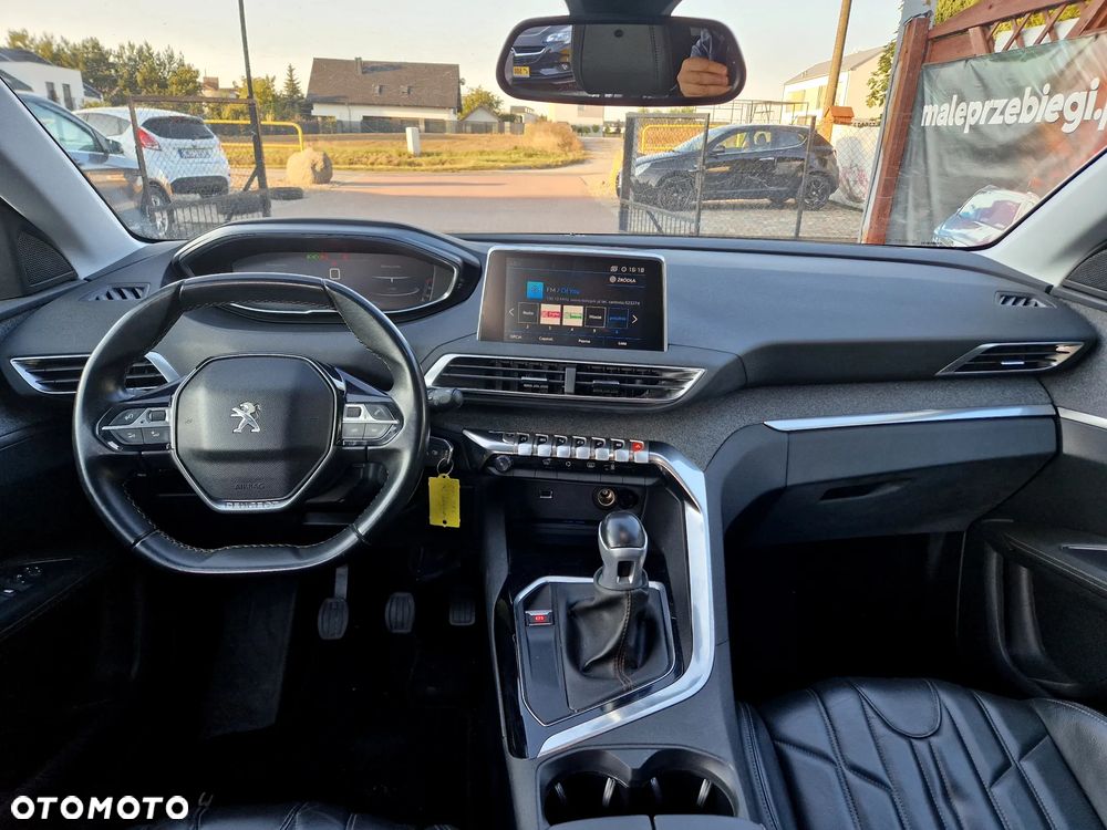 Peugeot 3008 1.2 PureTech Access S&S - 26