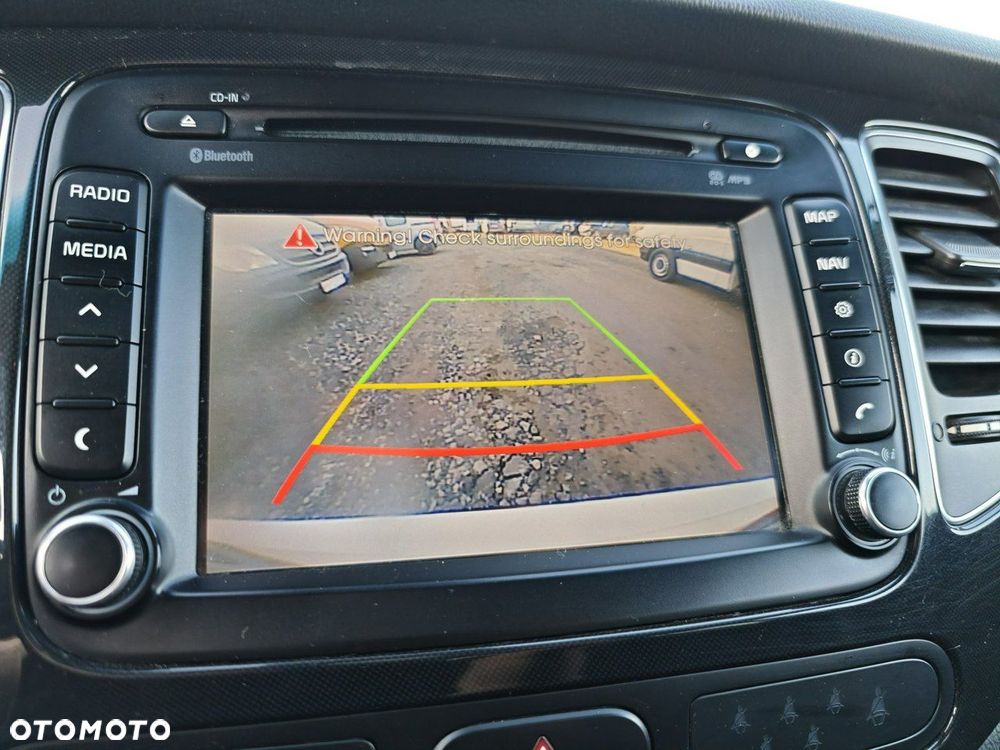 Kia Carens 1.6 GDI XL 7os - 32