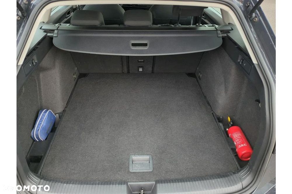 Volkswagen Golf Variant - 13