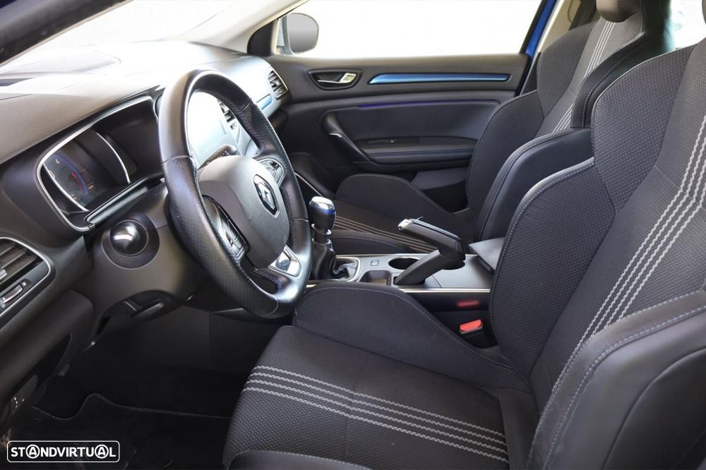 Renault Mégane - 10