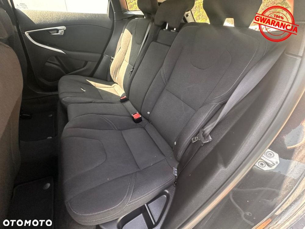 Volvo V40 - 32