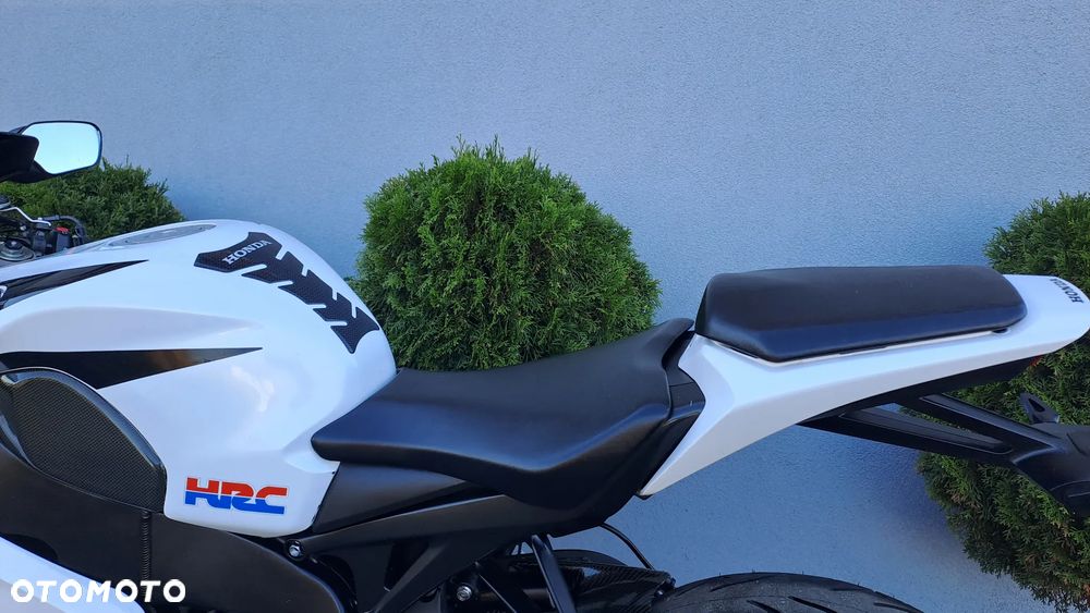 Honda CBR - 24