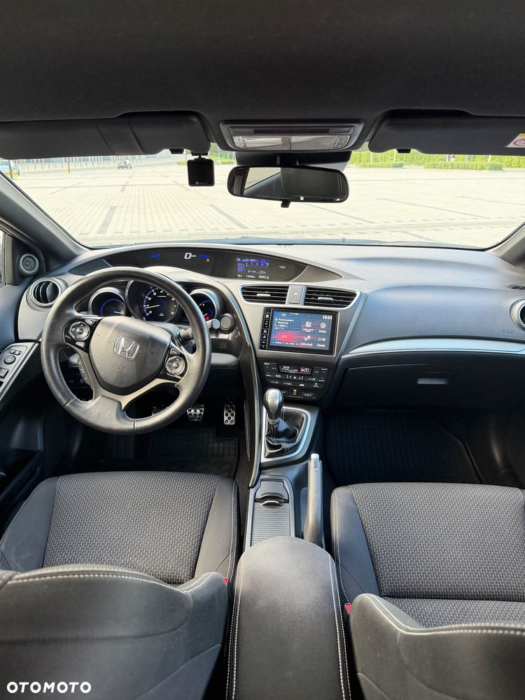 Honda Civic 1.8 Sport (Honda Connect+) - 17