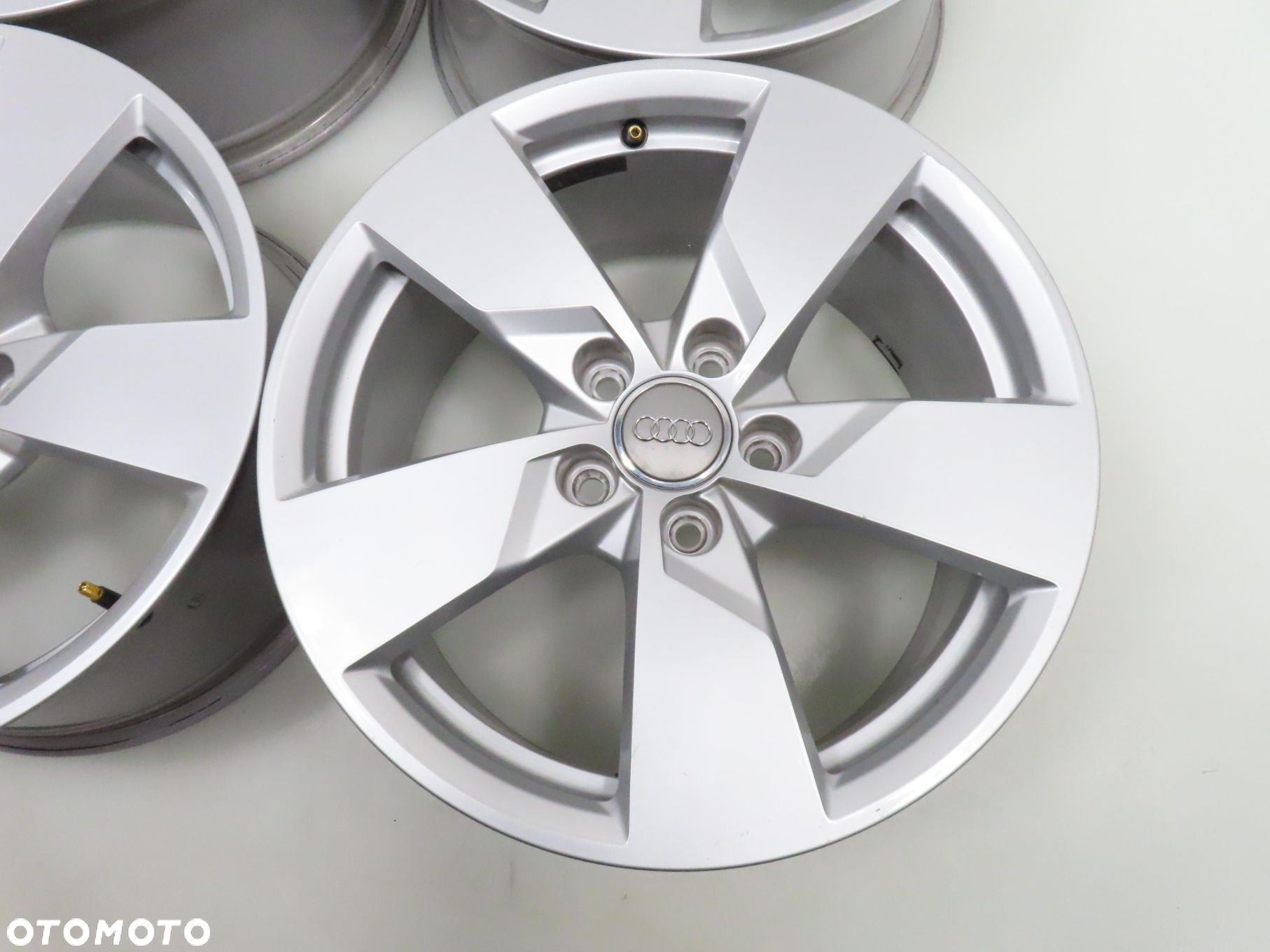 Alufelgi 17'' Audi TT 8J ET47 8S0601025BA - 7