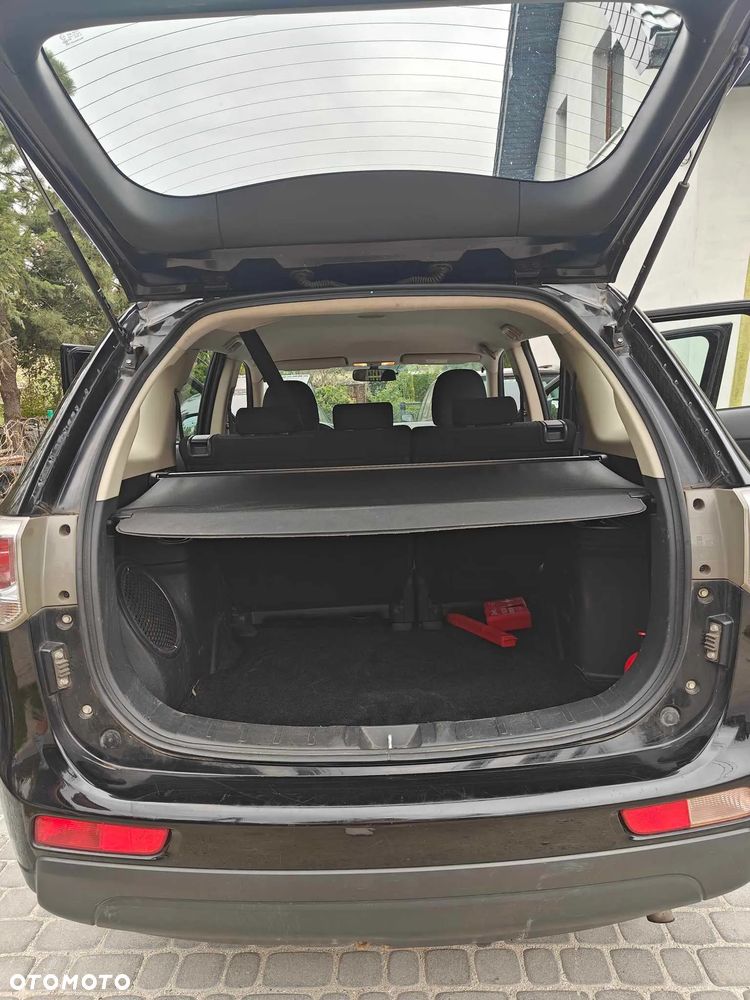 Mitsubishi Outlander 2.0 Intense 2WD - 10