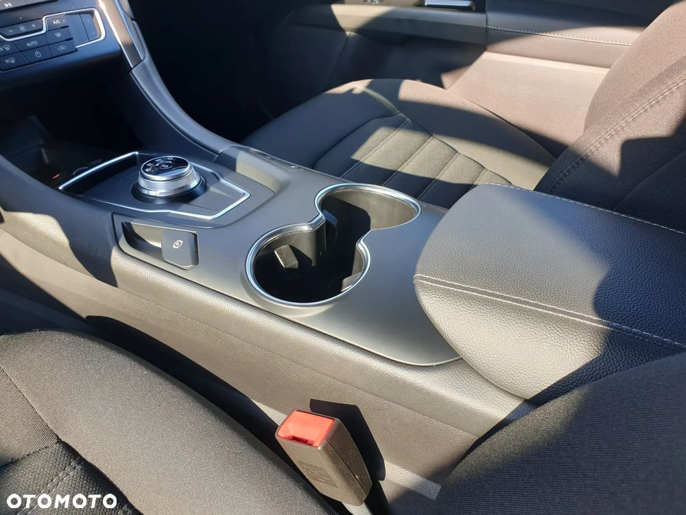 Ford Mondeo 2.0 TDCi Ambiente Plus PowerShift - 7