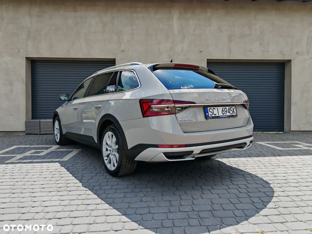Skoda Superb 2.0 TDI SCR 4x4 Scout DSG - 6