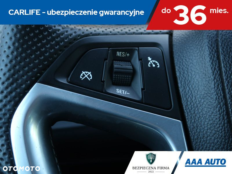 Opel Insignia - 18