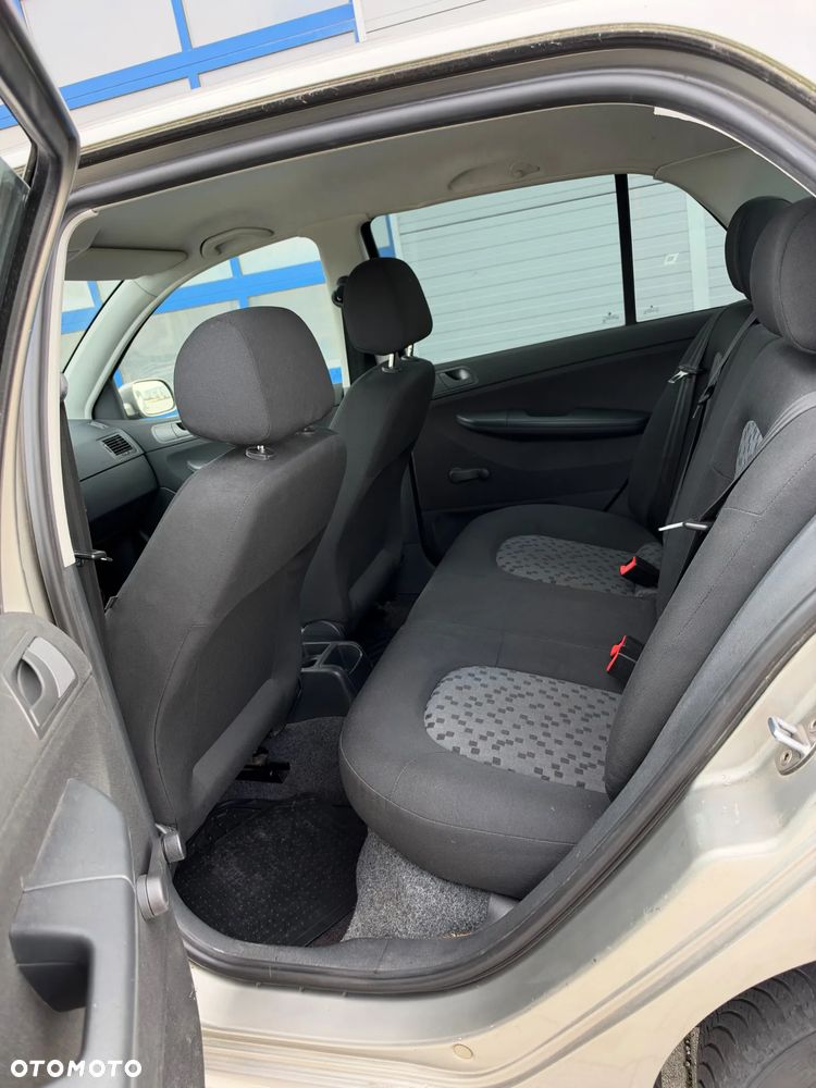 Skoda Octavia 1.4 Team Edition - 25