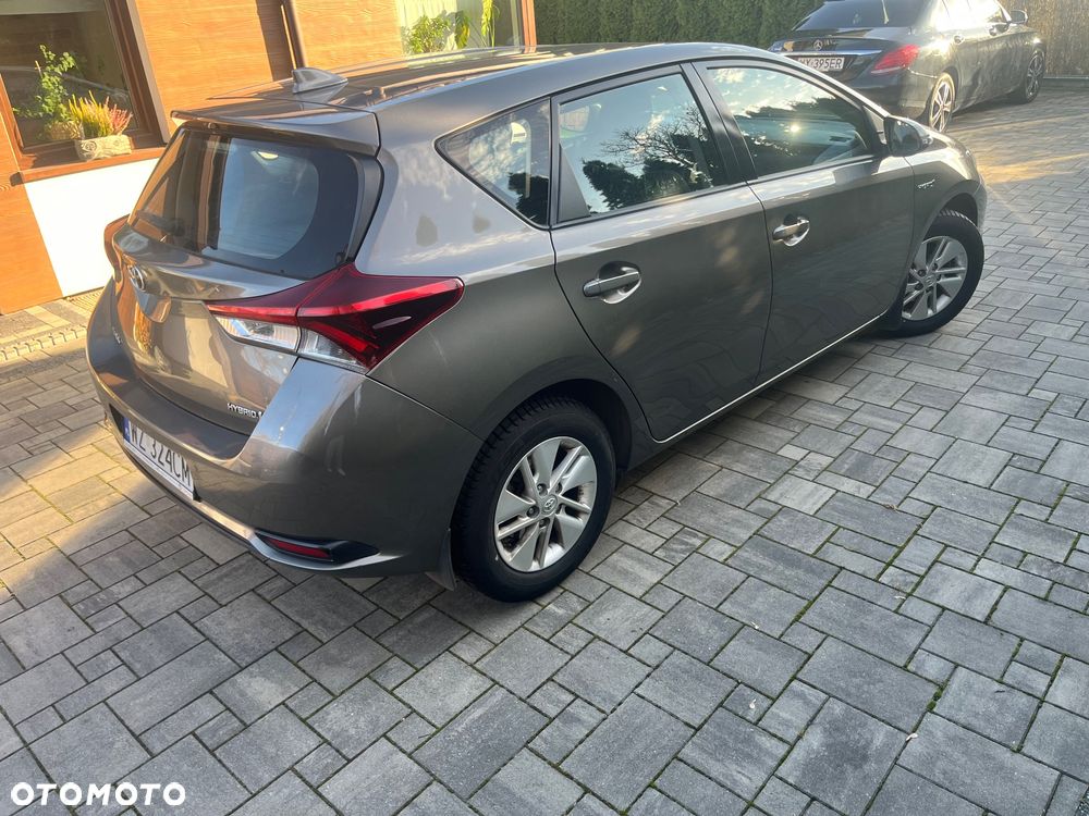 Toyota Auris Hybrid 135 Comfort - 4