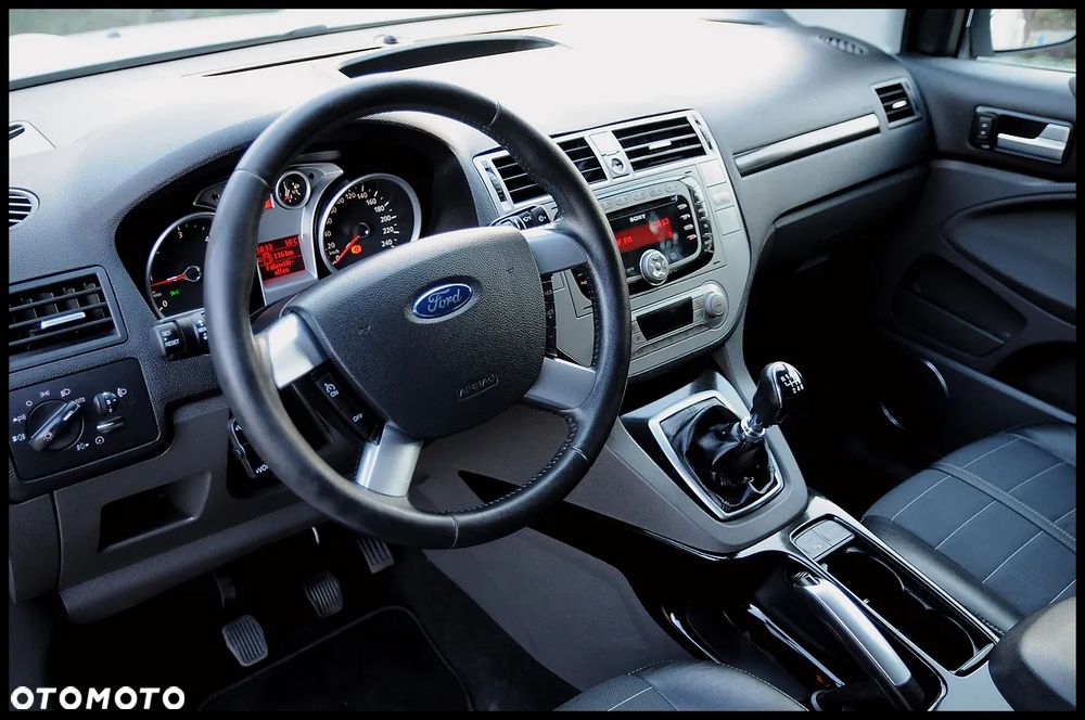 Ford Kuga 2.0 TDCi Titanium - 5