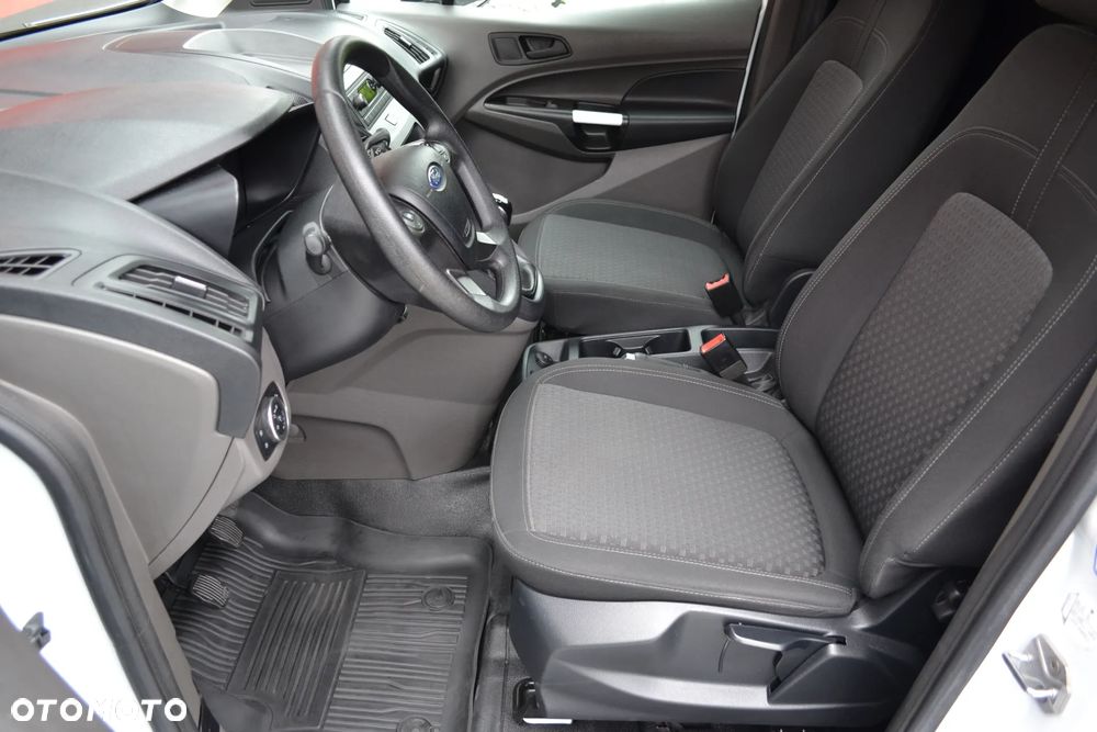 Ford Transit Connect - 9