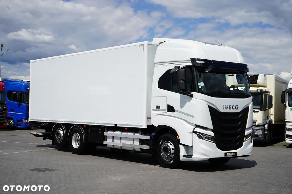 Iveco / S-WAY / 420 / E 6 / KONTENER + WINDA / 20 PALET / RETARDER / OŚ SKRĘTNA / ROLETA - 2