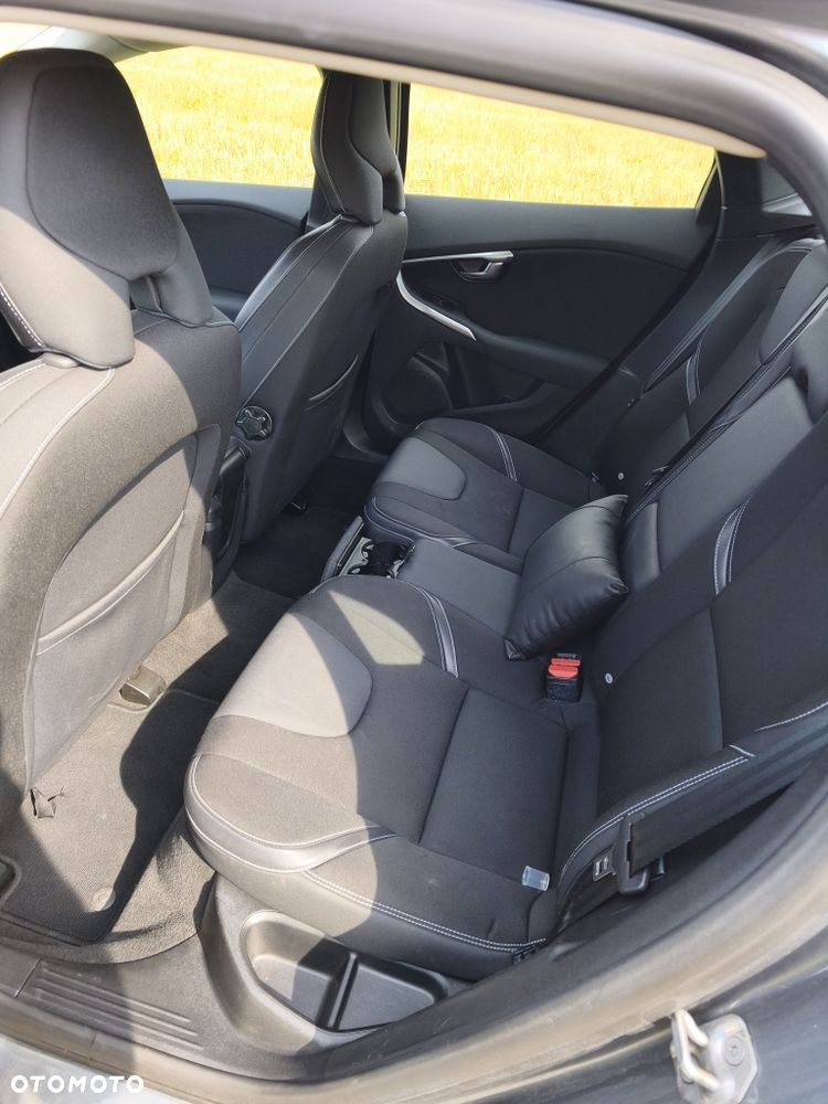 Volvo V40 - 8
