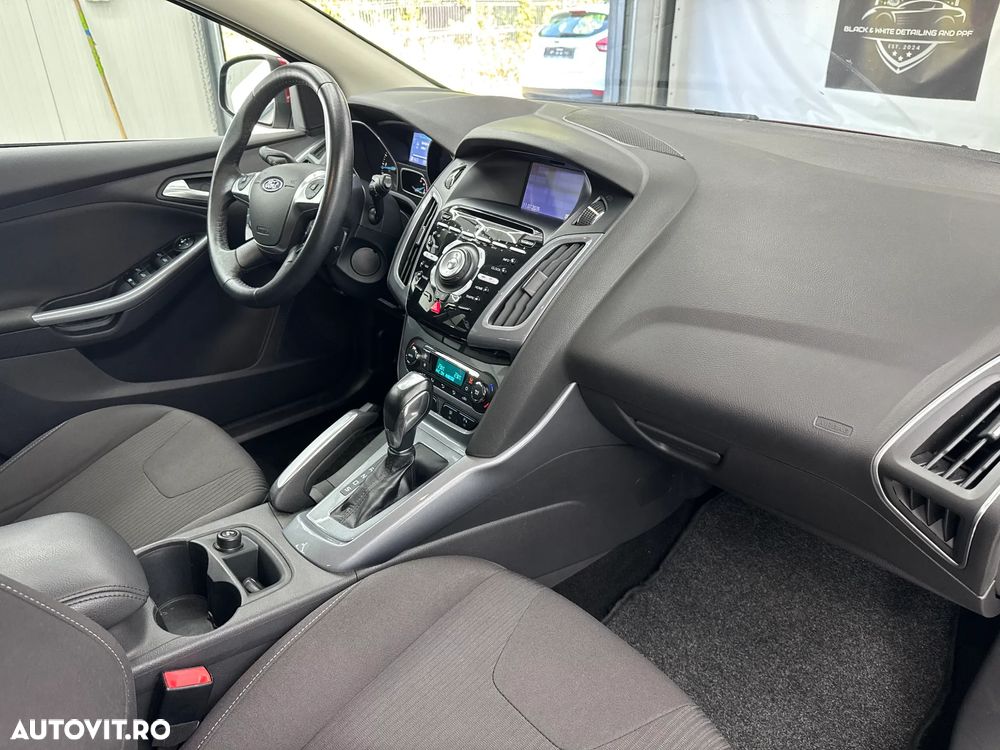 FORD Focus 2012 — imagine 22