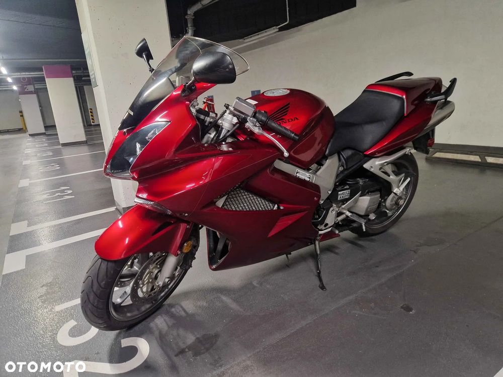 Honda VFR - 7