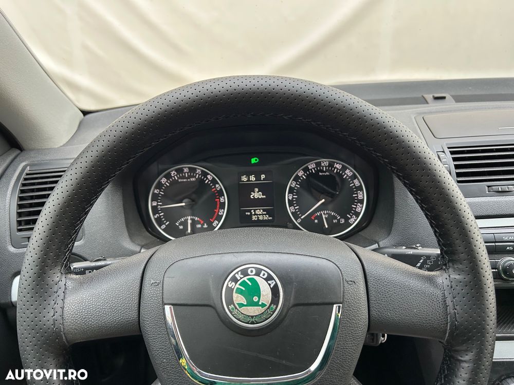 Skoda Octavia 1.9TDI Ambiente DSG - 22