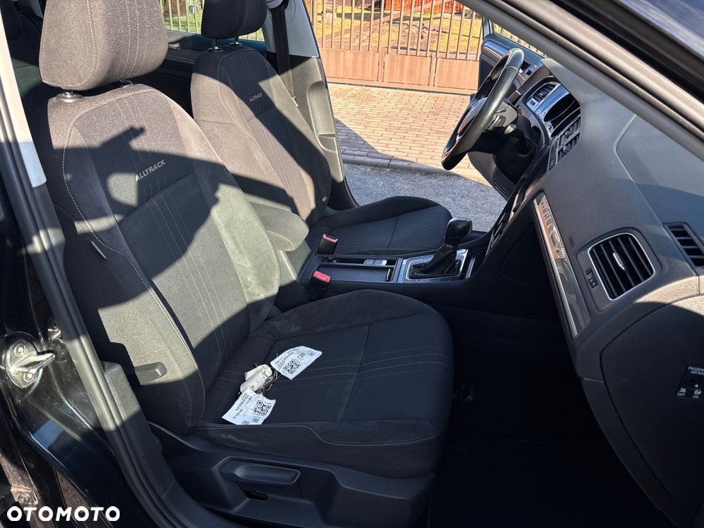 Volkswagen Golf - 18