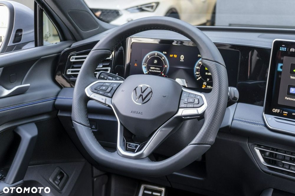 Volkswagen Tiguan - 24
