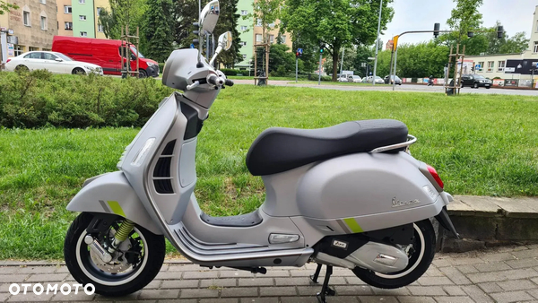 Vespa GTS