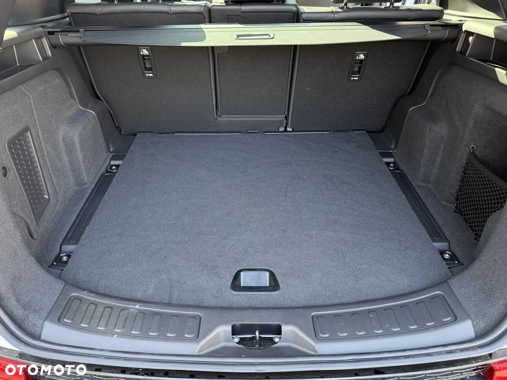 Land Rover Discovery Sport 2.0 D200 mHEV Dynamic HSE - 21