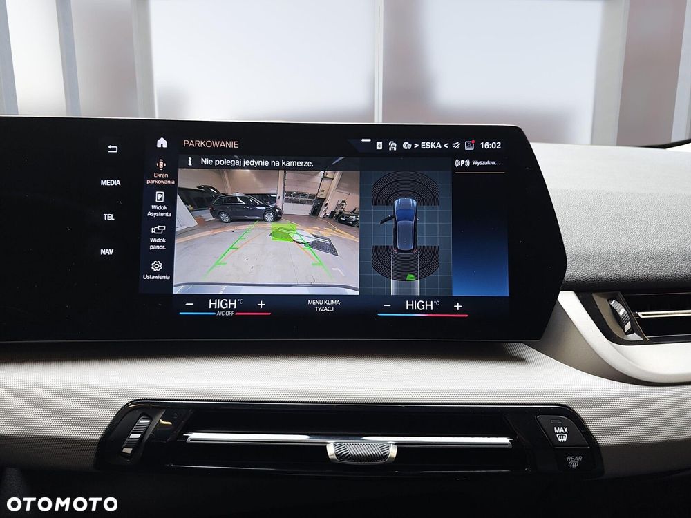 BMW Seria 2 218i - 17