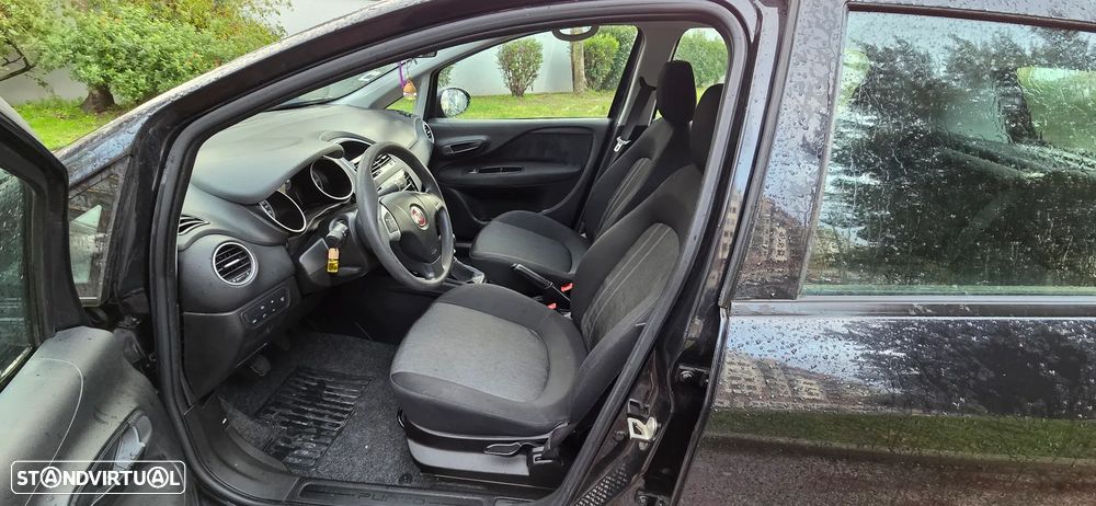 Fiat Punto 1.2 Lounge S&S - 6