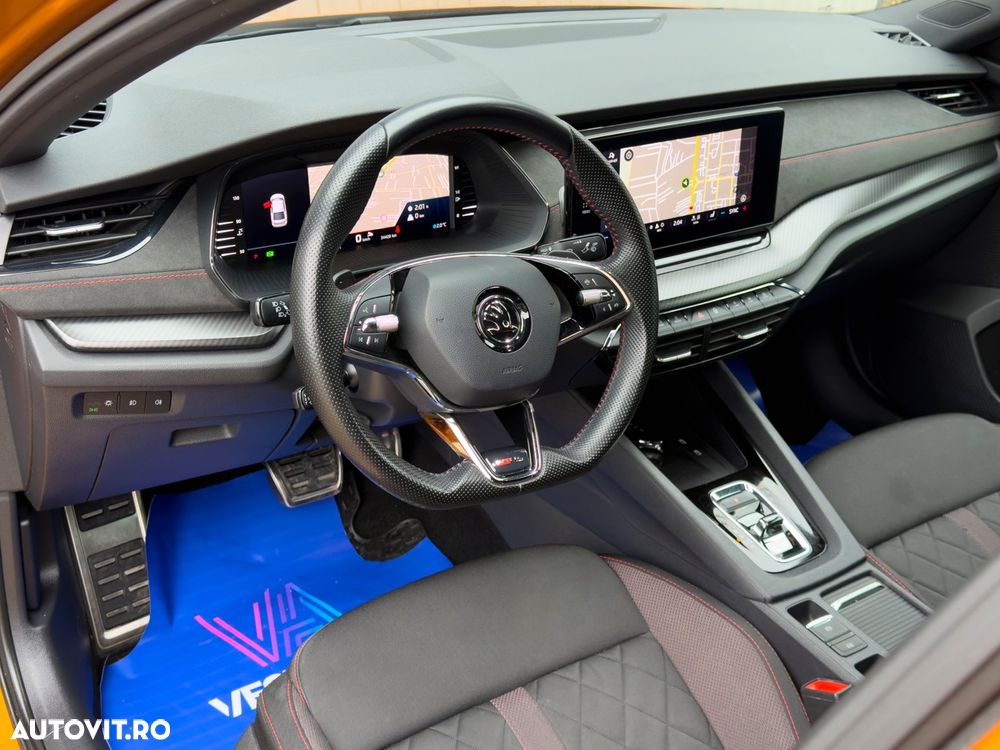 Skoda Octavia 2.0 245 TSI DSG RS - 5