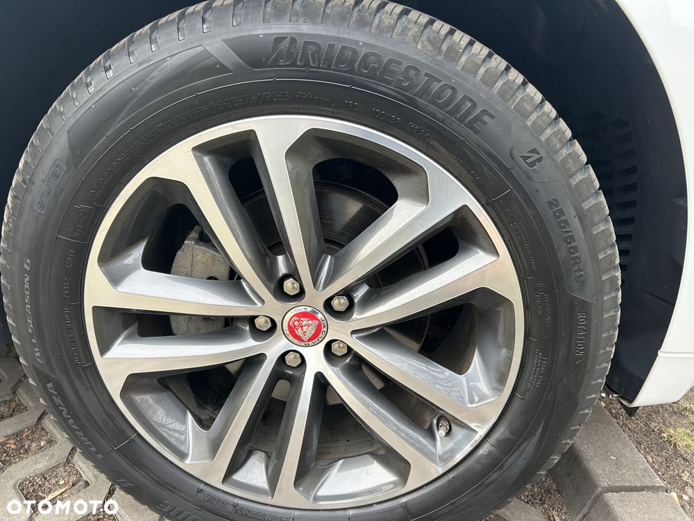 Jaguar F-Pace 2.0 i4D AWD R-Sport - 10