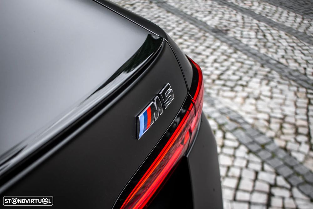 BMW M5 xDrive - 13