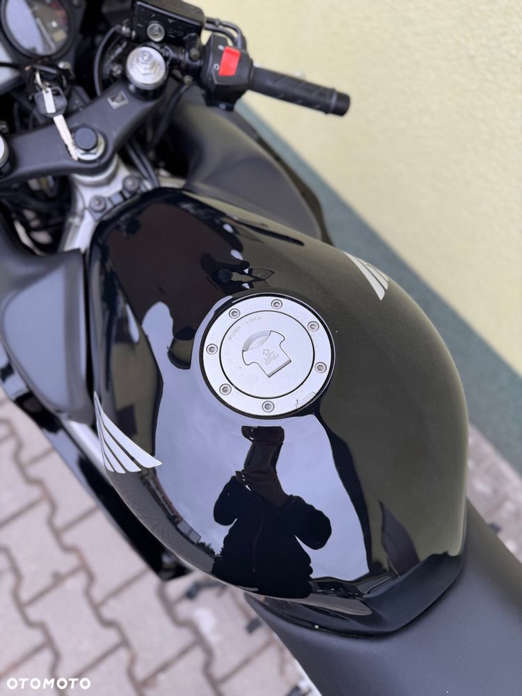 Honda CBR - 36
