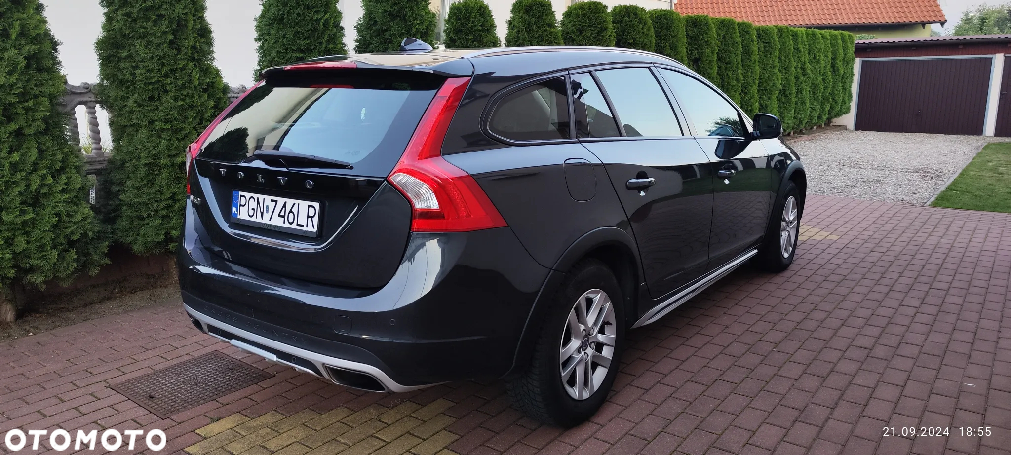 Volvo V60 Cross Country - 5