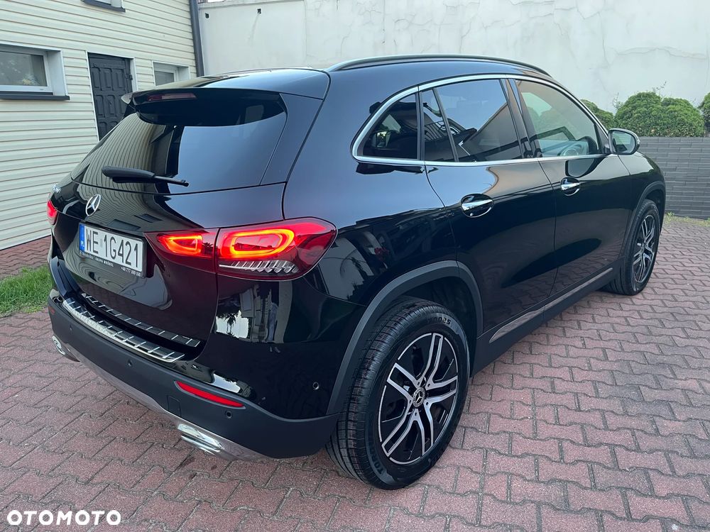 Mercedes-Benz GLA 200 Style - 8