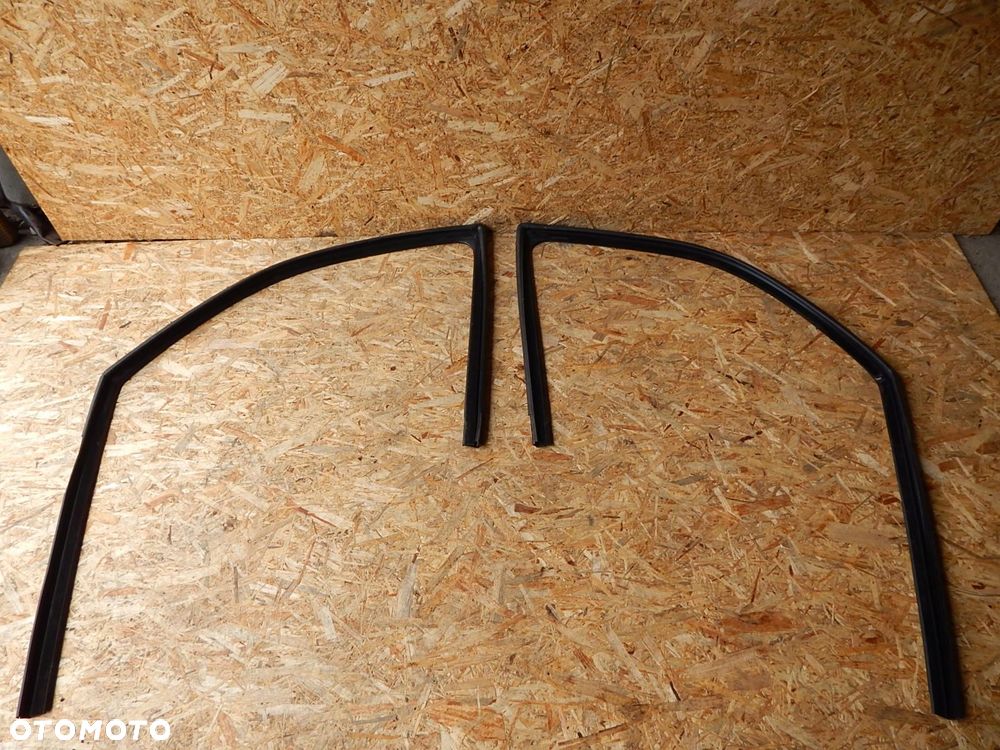 vw t5 uszczelka szyby drzwi prawa lewa - 1