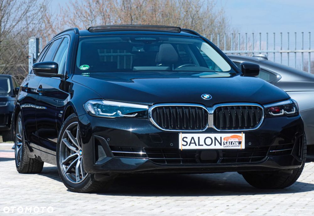 BMW Seria 5 530e sport - 29