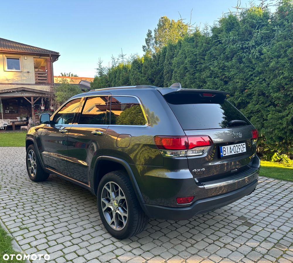 Jeep Grand Cherokee - 9