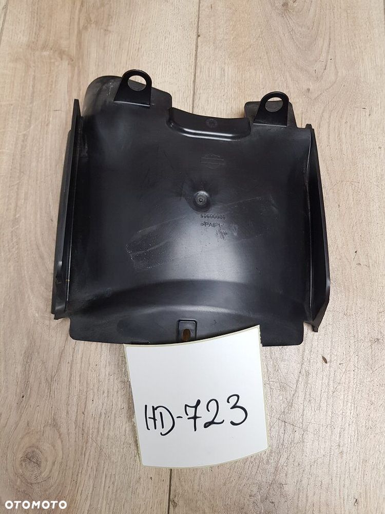 Chlapacz plastik Harley Davidson Softail M8  59600030 - 1