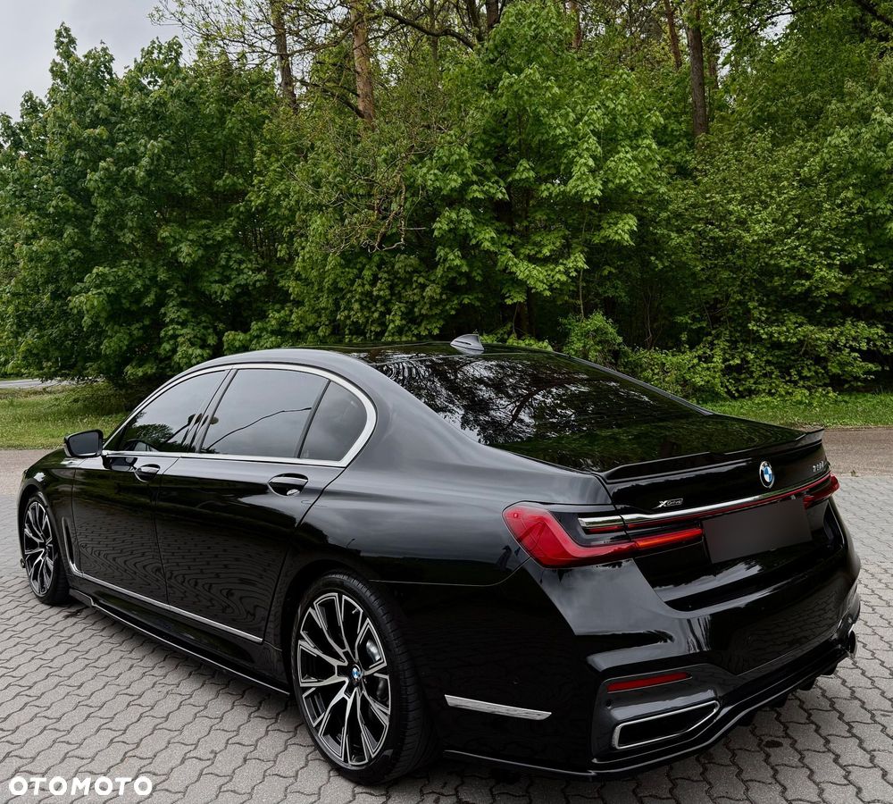 BMW Seria 7 750i xDrive sport - 5