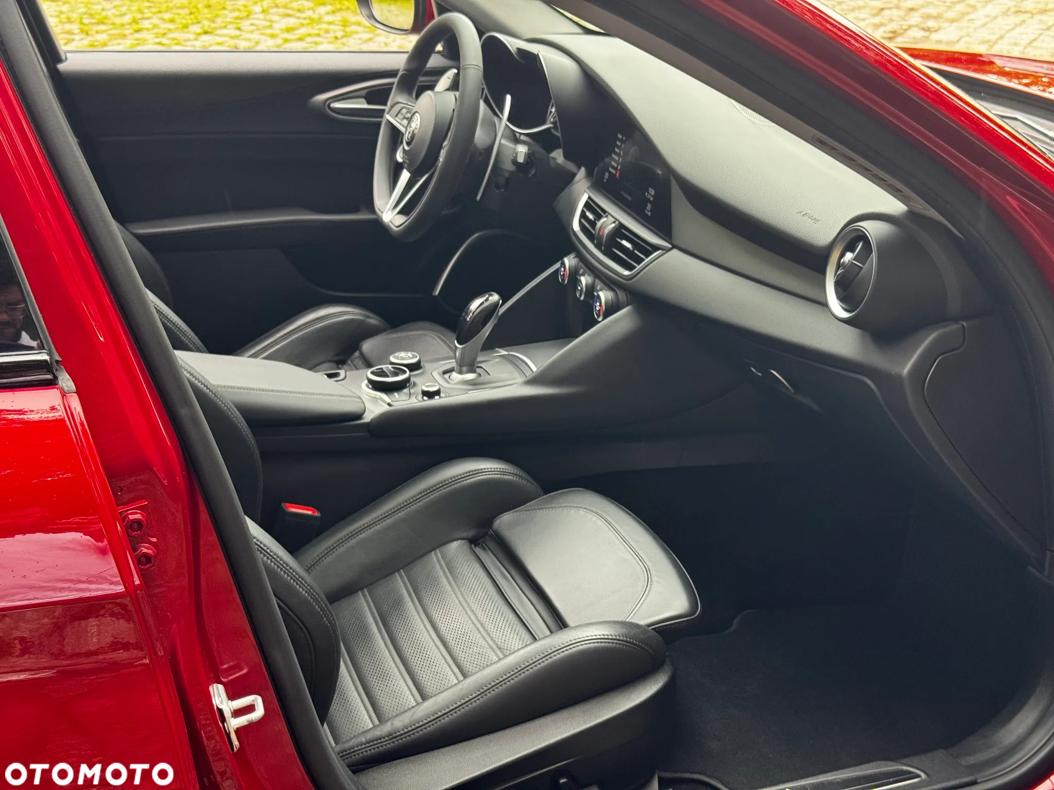 Alfa Romeo Giulia 2.0 Turbo 16V AT8-Q4 Veloce - 18