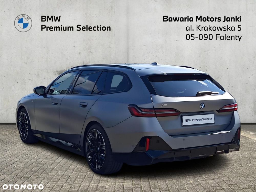 BMW i5 - 9