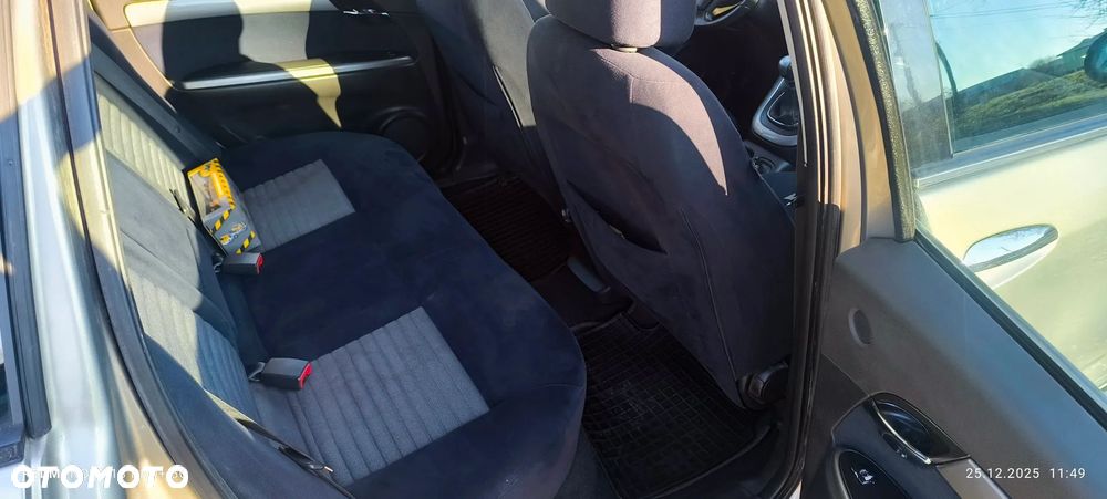 Fiat Croma 1.9 JTD Active - 10