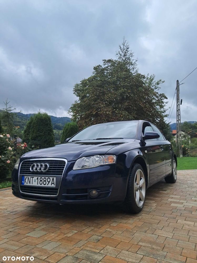 Audi A4 Limousine