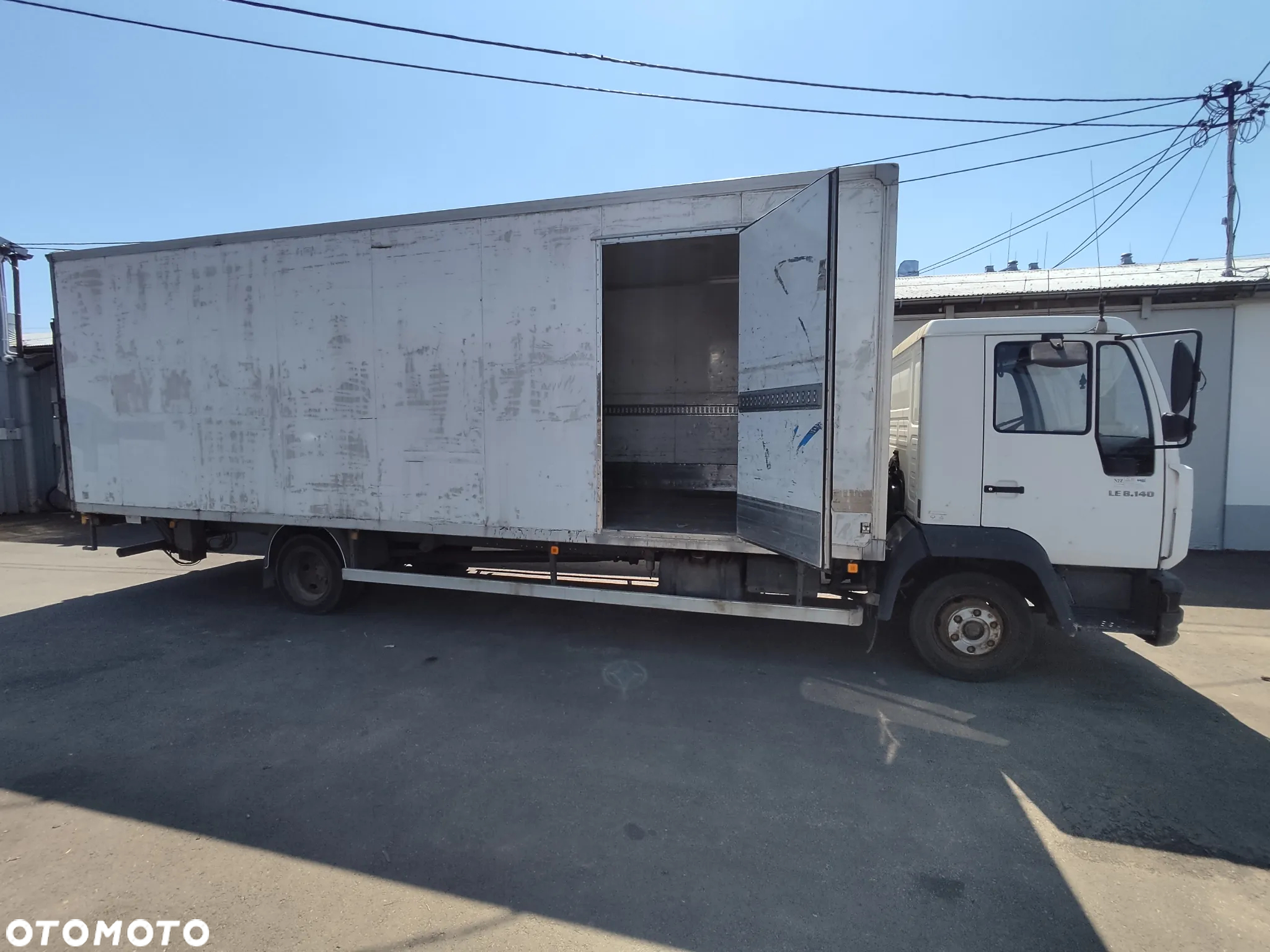 MAN LE  8.140 4X2 BB - 6