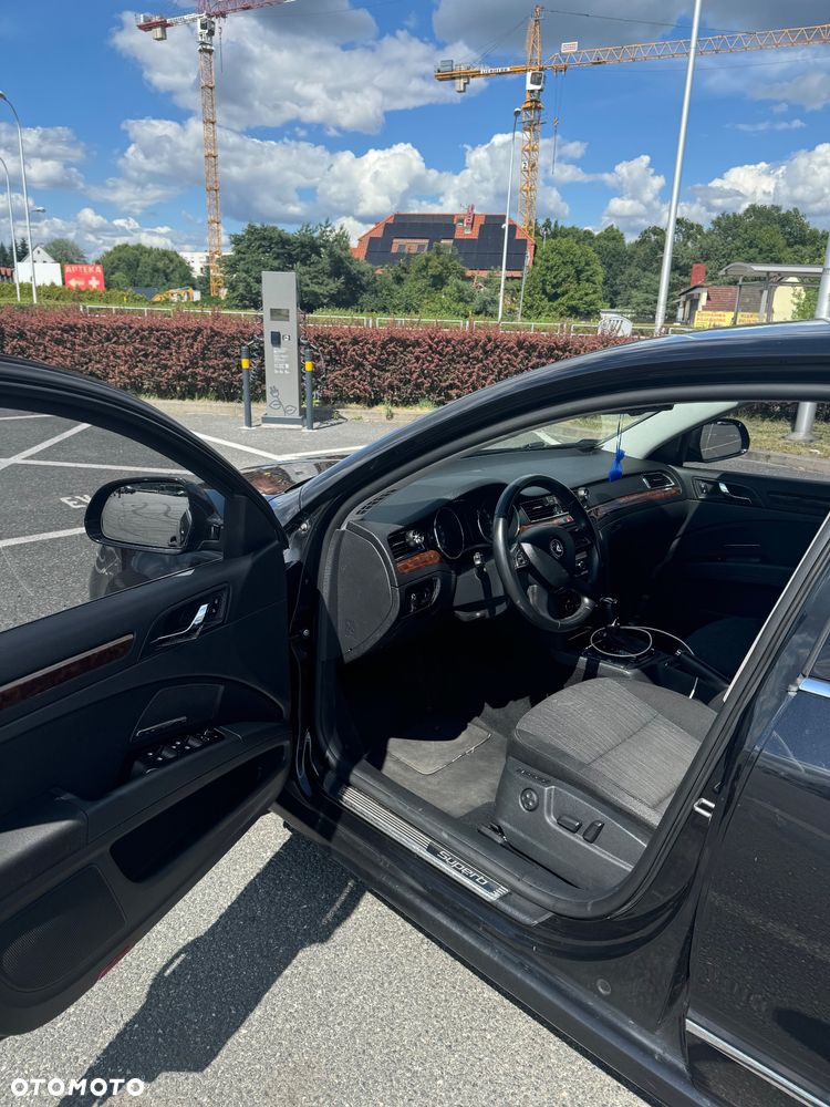 Skoda Superb 2.0 TDI Ambition Outdoor DSG - 7