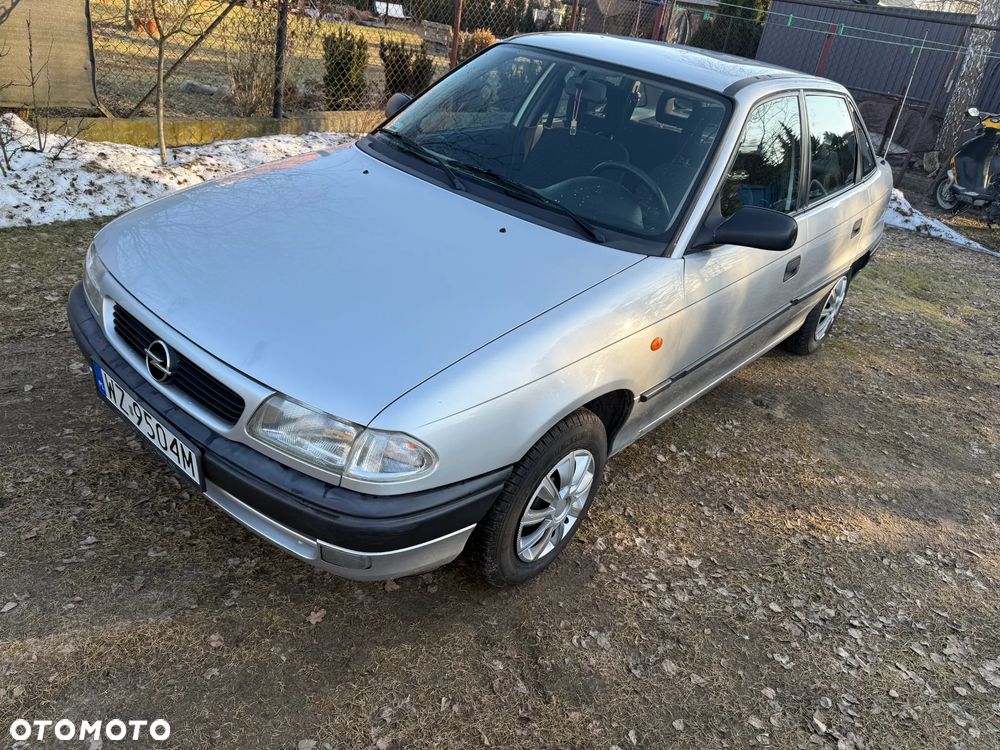 Opel Astra 1.6 - 1
