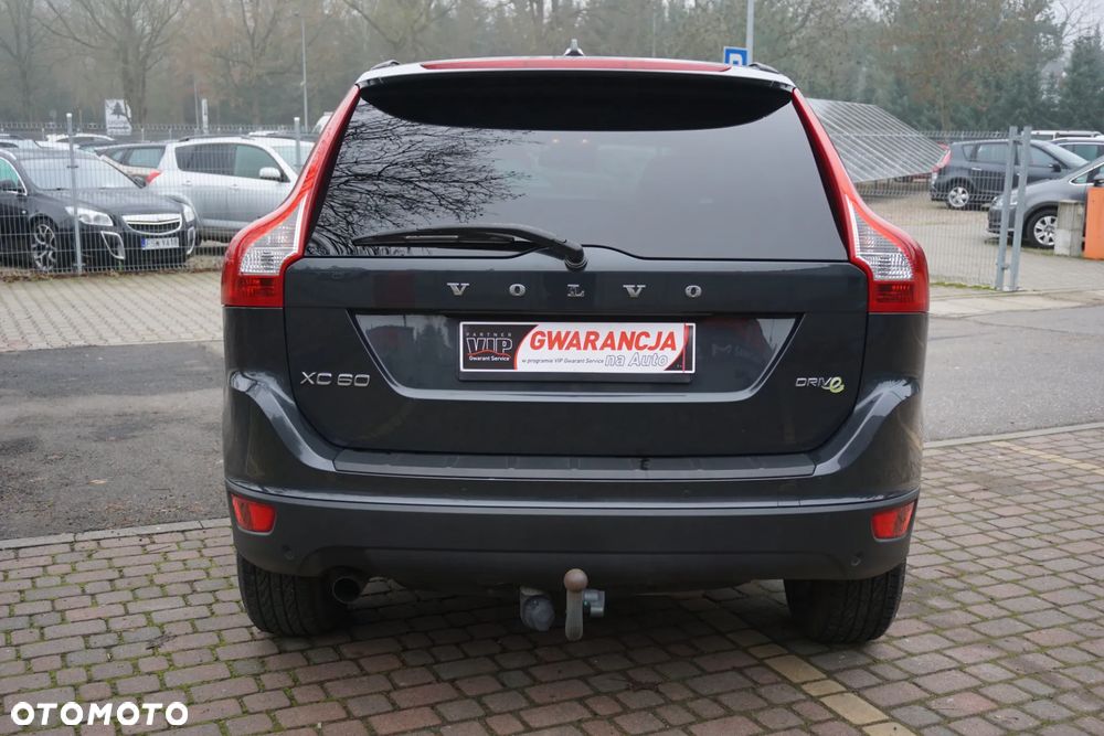Volvo XC 60 D4 Momentum - 4