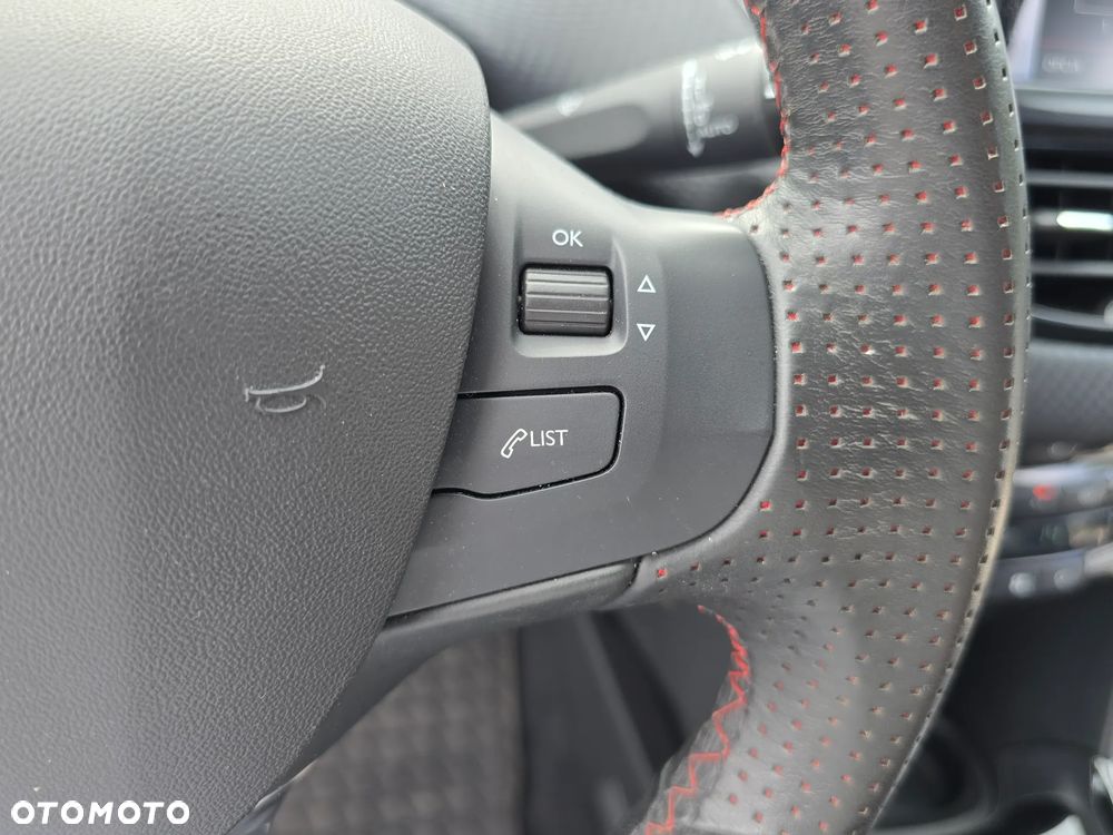 Peugeot 2008 - 29