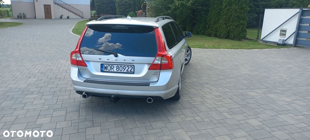 Volvo V70 D5 AWD R-Design Summum - 7